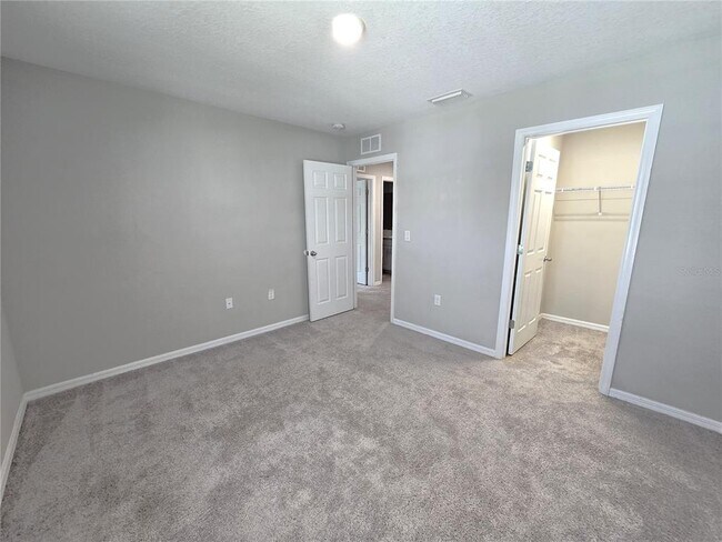 Building Photo - 5694 Arlington River Dr.