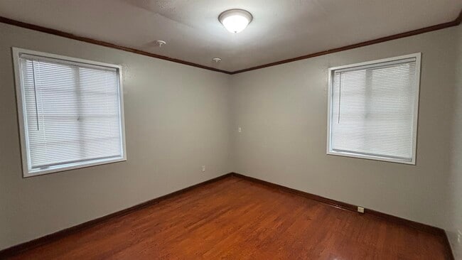 Building Photo - 4243 Vann Ave