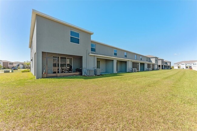 Building Photo - 33105 Major Oak Dr
