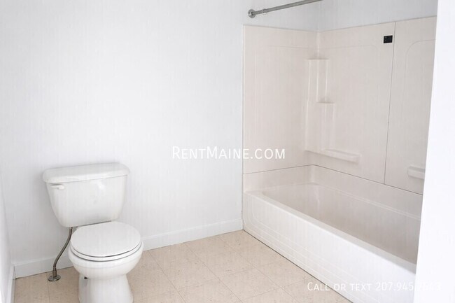 Building Photo - 16 Congress St