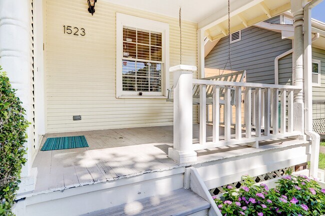 Building Photo - 1523 Harvard St