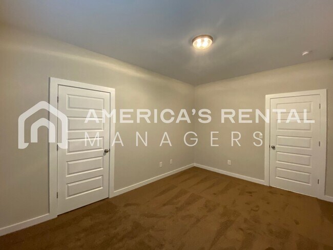 Building Photo - Home for Rent in Brookwood ... Available to View Now!!!