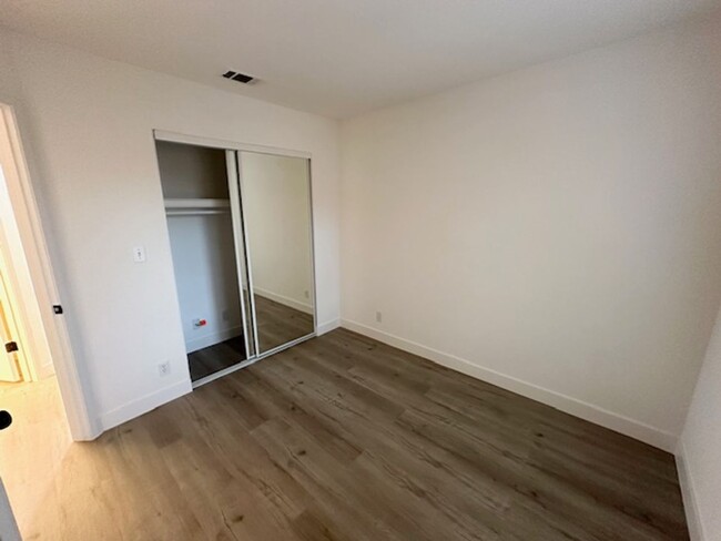 Building Photo - Dublin, Brookside Remodeled Tri- Level 3Br...