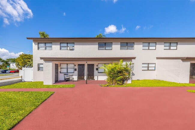 Building Photo - 20 NW 7th Ave