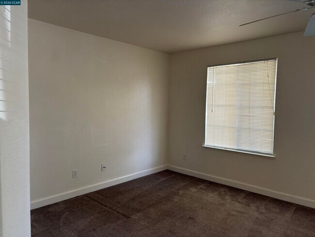 Building Photo - 1888 Badger Pass Way