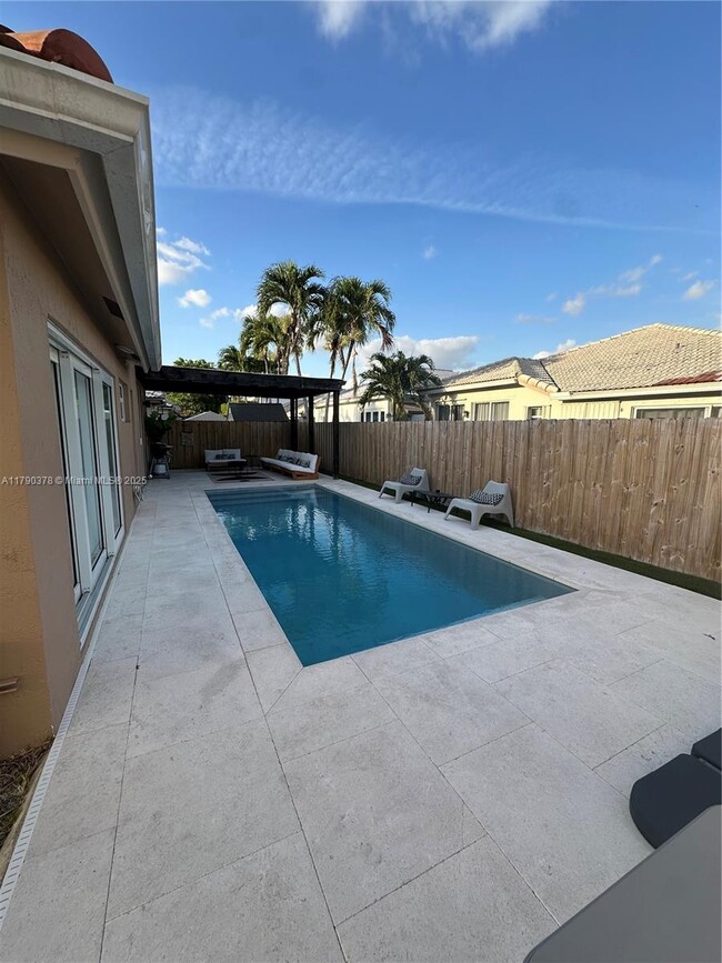 Building Photo - 8201 SW 163rd Pl