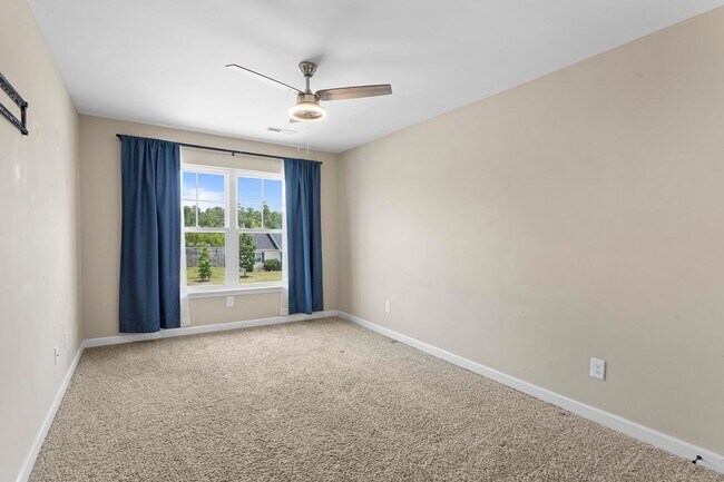 Building Photo - 902 Purvis Ct