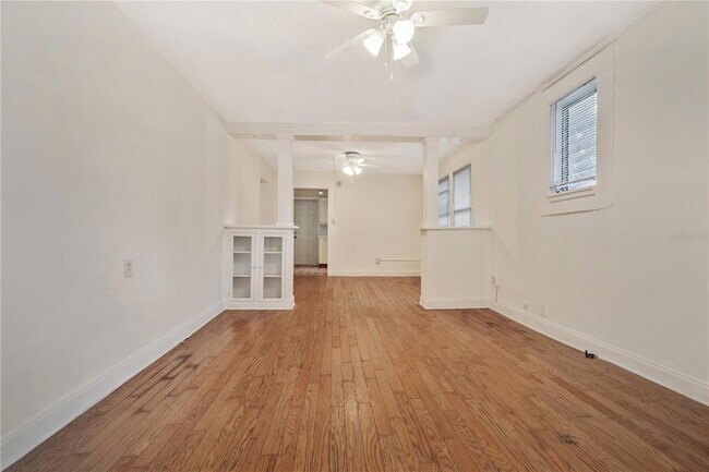 Building Photo - 6703 N Elizabeth St