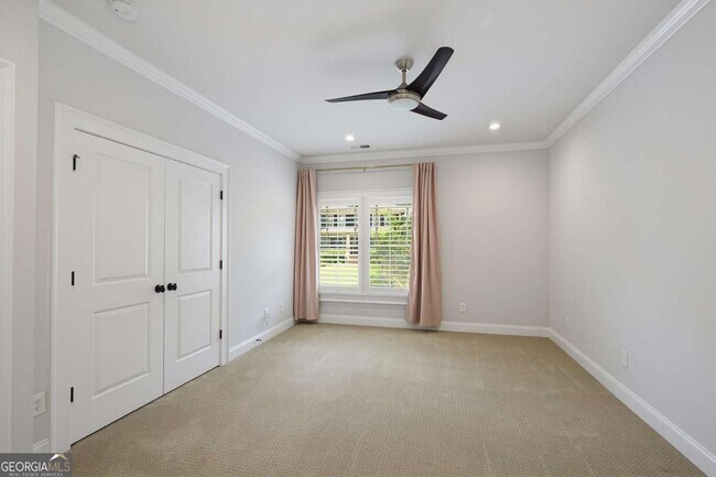 Building Photo - 1452 Woodland Hills Dr NE
