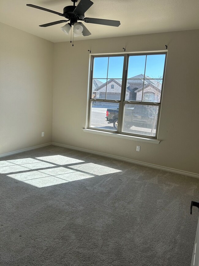 Building Photo - 1637 Twin Falls Dr