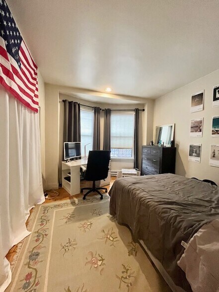 Building Photo - 616 Columbus Ave