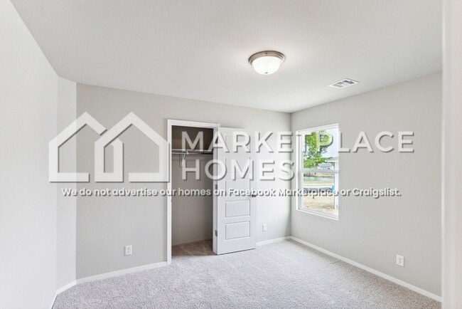 Building Photo - 1011 W Cheyenne Ln