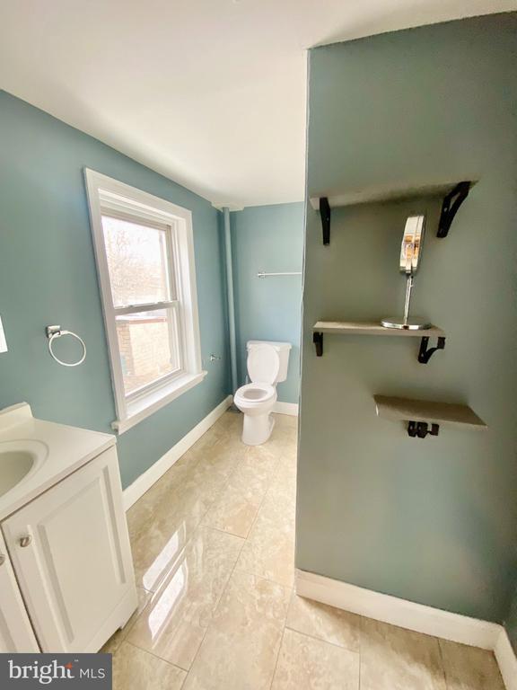 Building Photo - 34 Southard St