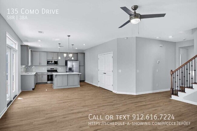 Building Photo - 135 Como Dr