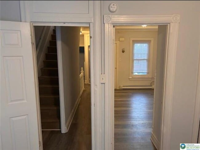 Building Photo - 322 N Franklin St