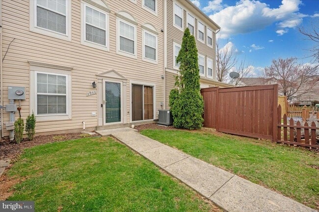 Building Photo - 4946 Whitney Terrace