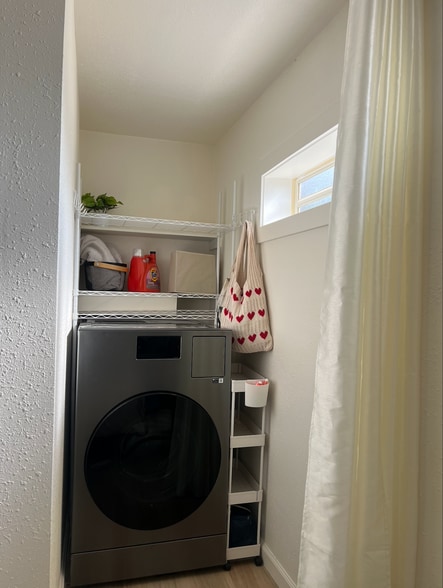 Building Photo - 1371 Via Manzanas