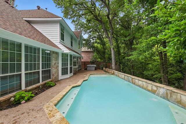 Building Photo - 4204 Crescent Dr