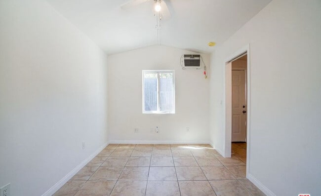 Building Photo - 17652 Martha St