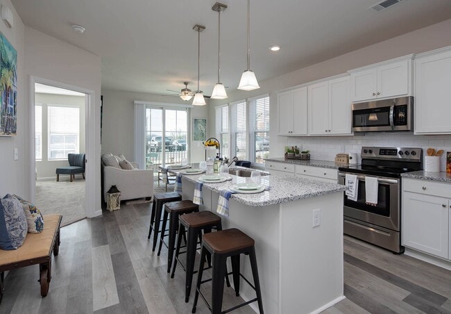 Building Photo - Crest at Burkitt Ridge Apartments and Townhomes