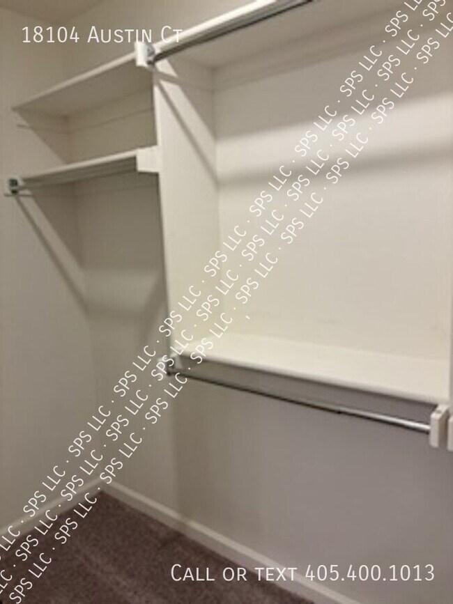 Building Photo - 18104 Austin Ct