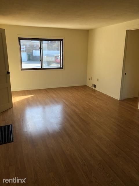 Building Photo - 2 br, 1 bath Apartment - 105E Grove City Road