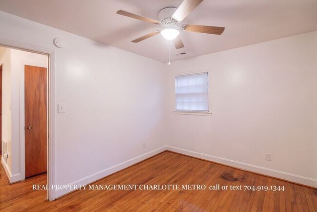 Building Photo - Charming 2 Bedroom Home in Charlotte!