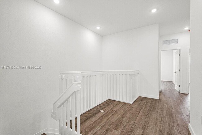 Building Photo - 22485 SW 125th Ave