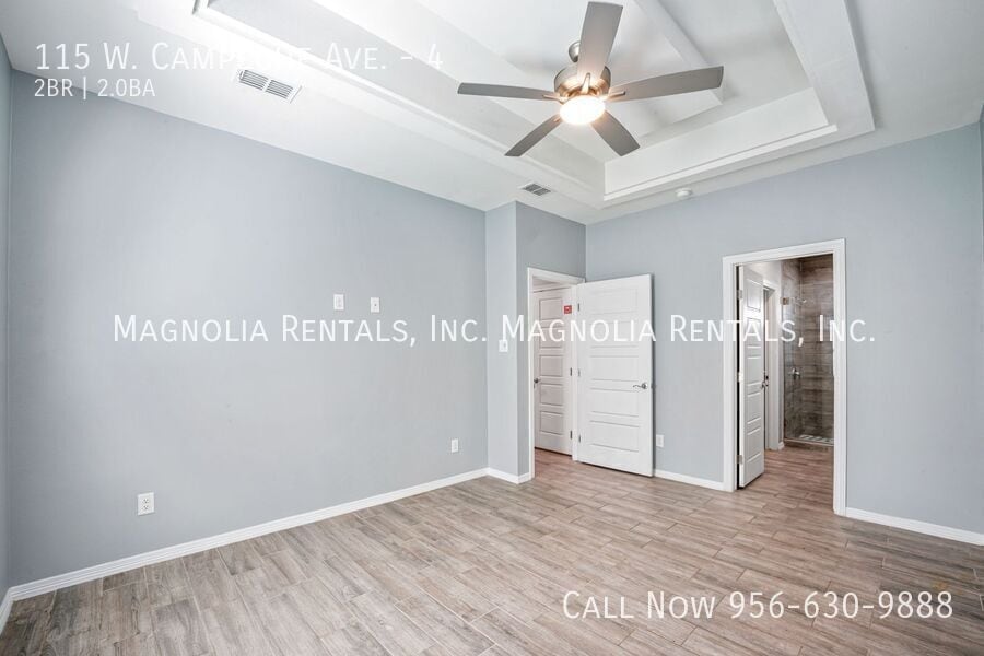 Building Photo - 115 W Campeche Ave