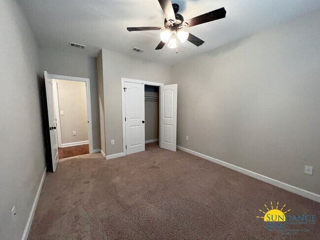Building Photo - 2941 Chantry Cir