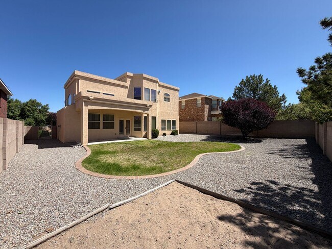 Building Photo - 4 Bedroom Home Plus Office Available Near Eubank Blvd NE & Paseo Del Norte!