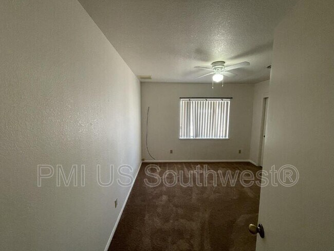 Building Photo - 3371 Sharon Ln