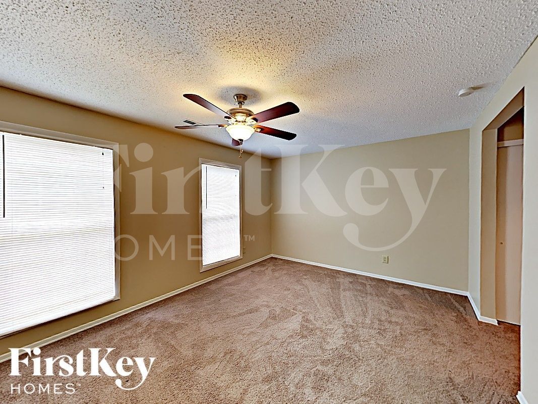 Building Photo - 6417 Pineburr Ct