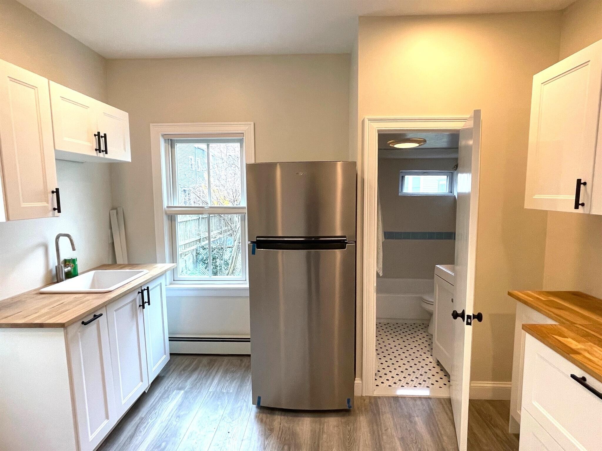 Building Photo - 26 Kenwood St