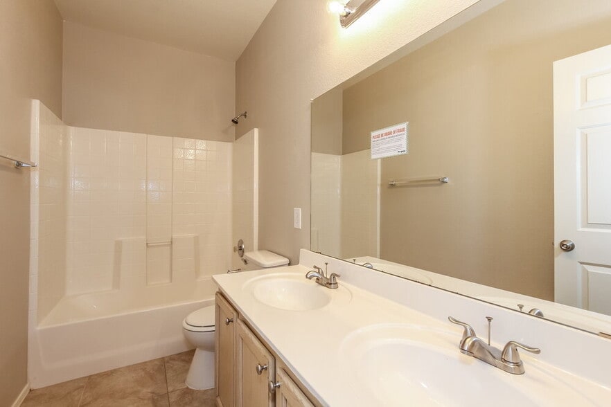 Building Photo - 13148 W Redfield Rd