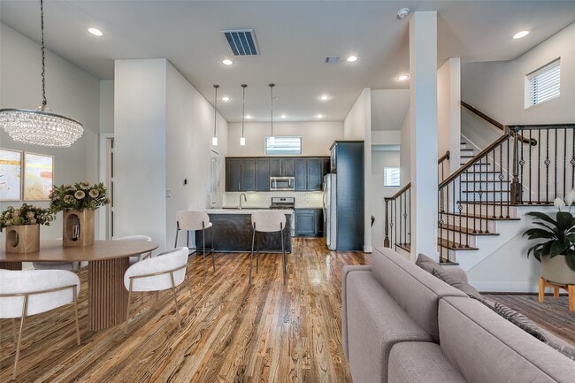 Building Photo - 1508 Beall St