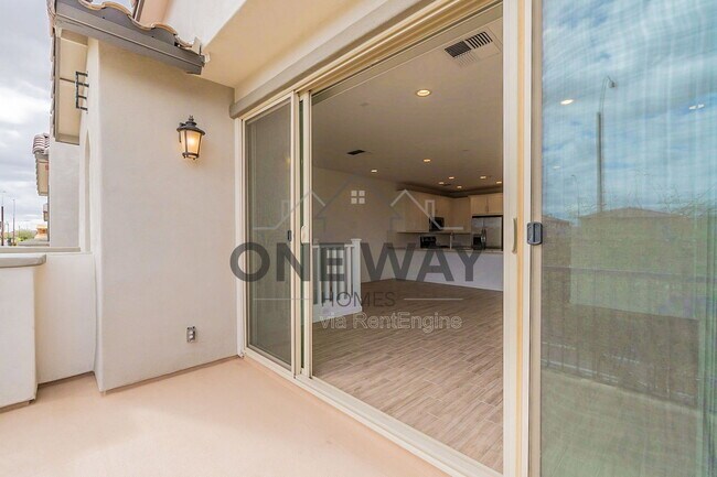 Building Photo - 4643 S Element