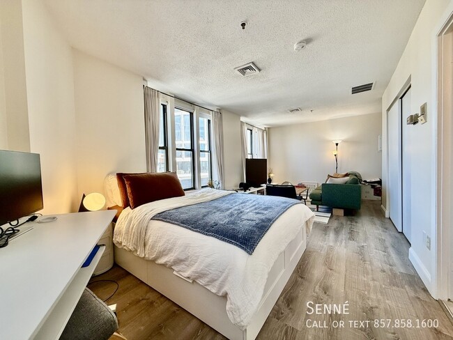 Building Photo - 1122 Boylston St