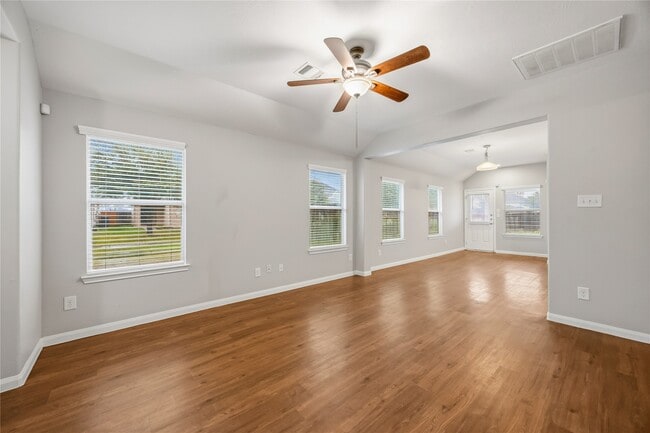 Building Photo - 14950 Hidalgo Valley Ln