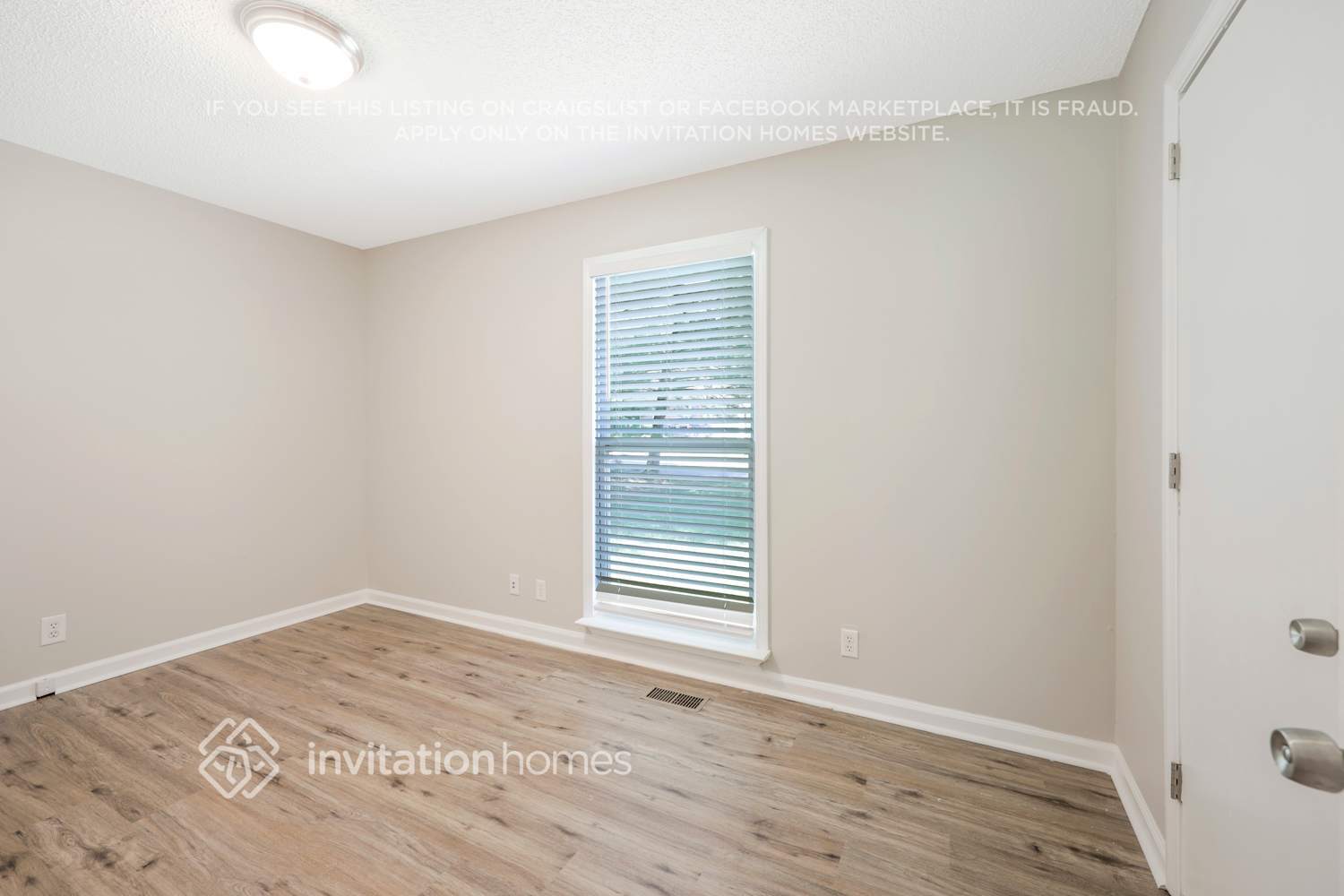 Building Photo - 1015 Rolling Meadow Dr