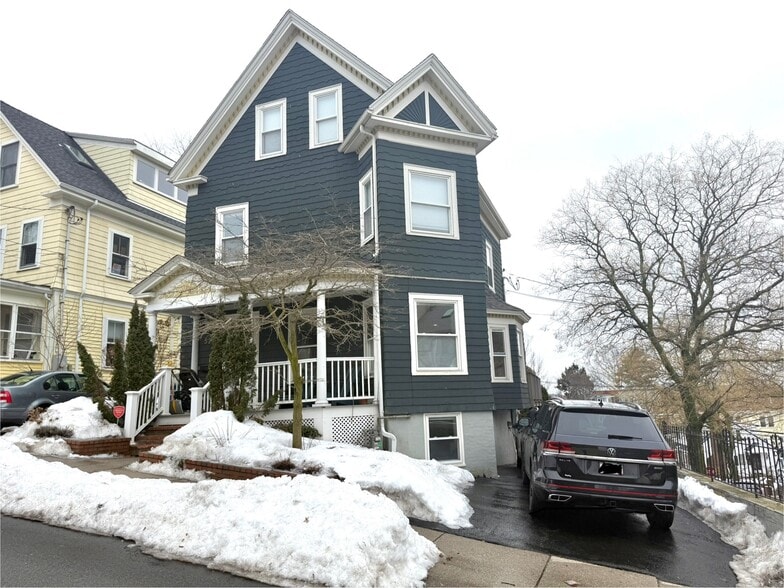 Building Photo - 52 Brastow Ave