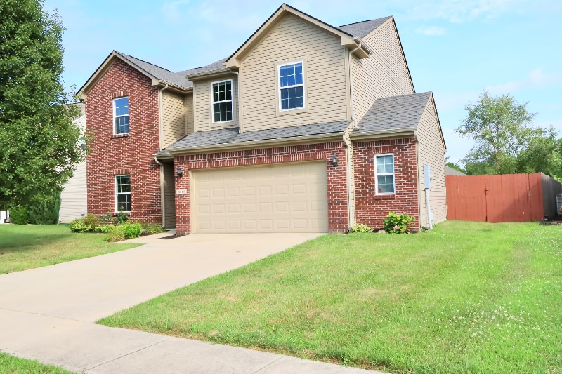 Primary Photo - 6215 Enclave Blvd