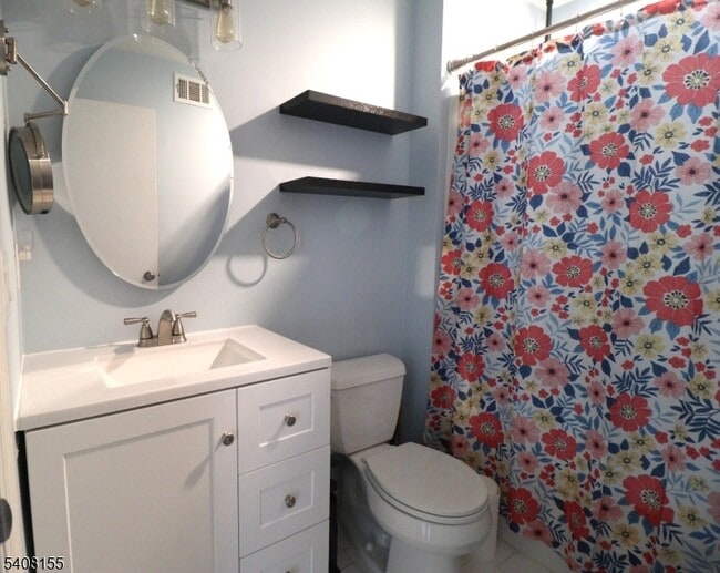 Building Photo - 11 Brookside Ln