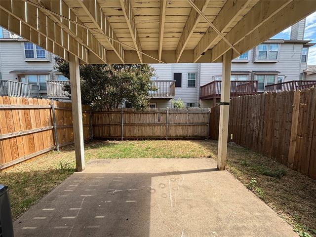 Building Photo - 12620 Bay Ave