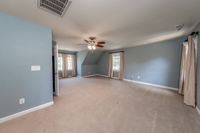 Building Photo - 2204 Palisade Ct