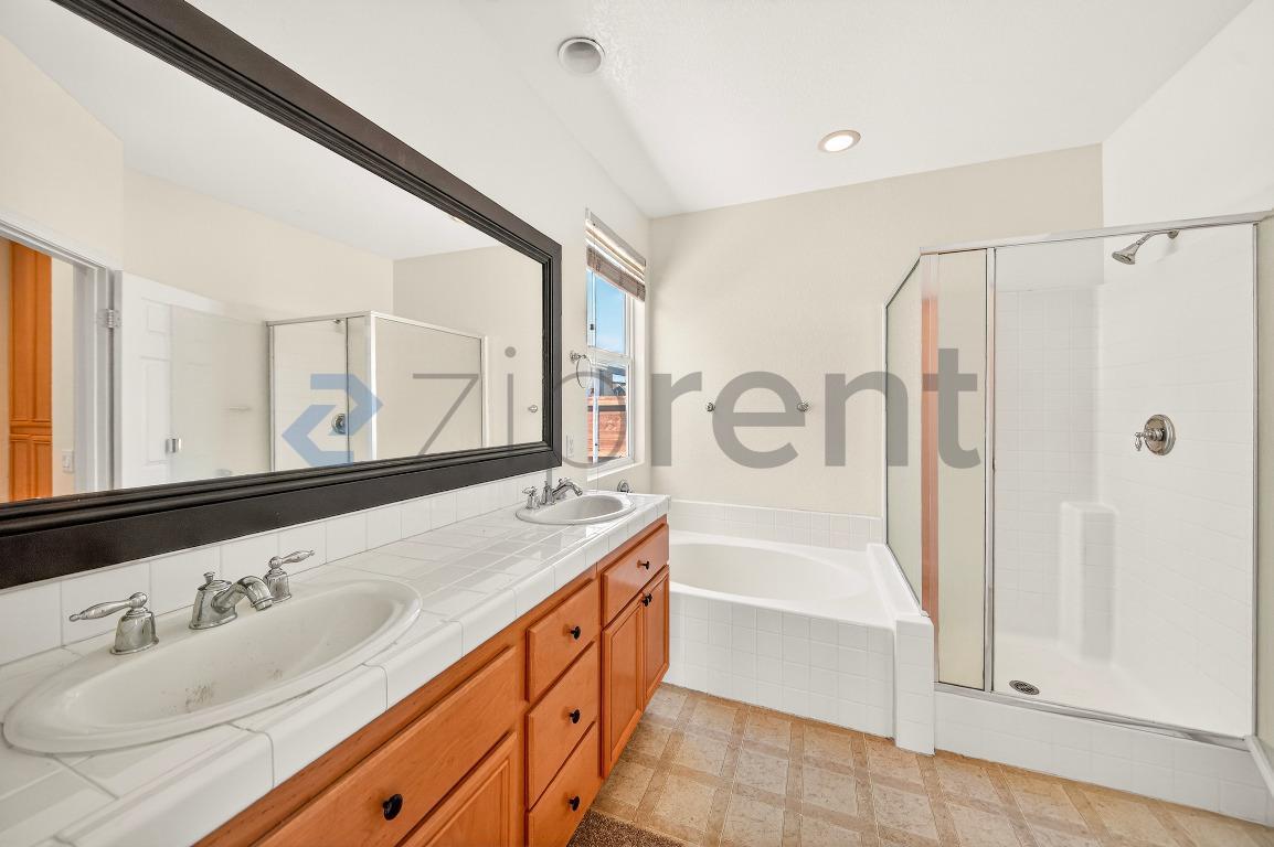 Building Photo - 6304 Starview Dr