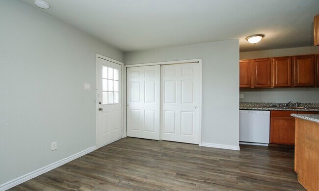 Building Photo - 17626 Bullis Gap Dr