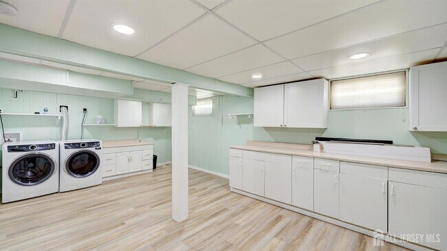 Building Photo - 70 Connor Ave