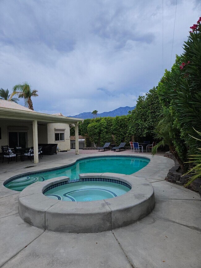 Building Photo - 68520 Risueno Rd