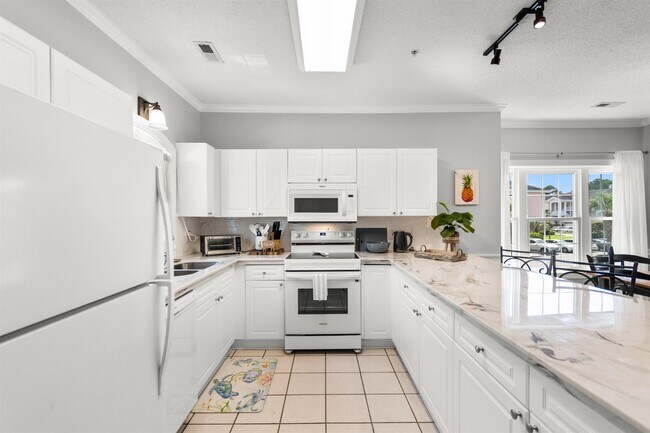 Building Photo - 4877 Dahlia Ct